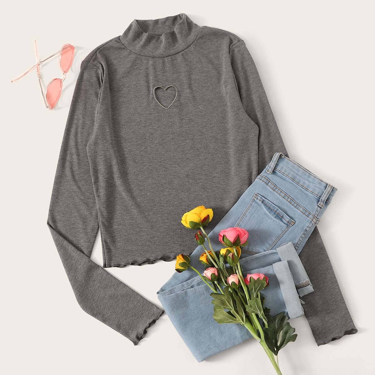 

Cut Out Heart Lettuce Trim Tee, Grey