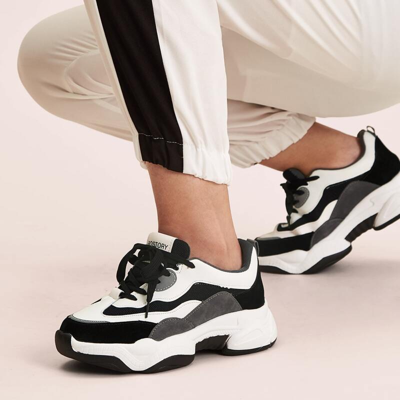 

Lace-up Front Wide Fit Chunky Sneakers, Multicolor