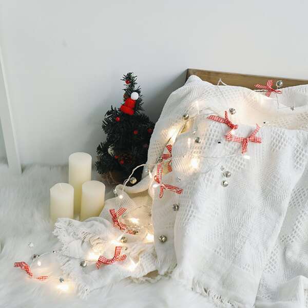 

20pcs Bulb Bow & Bell Decor String Light, Red