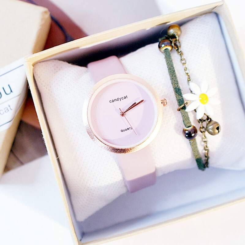 

1pc Minimalist Watch & 1pc Daisy Charm Bracelet