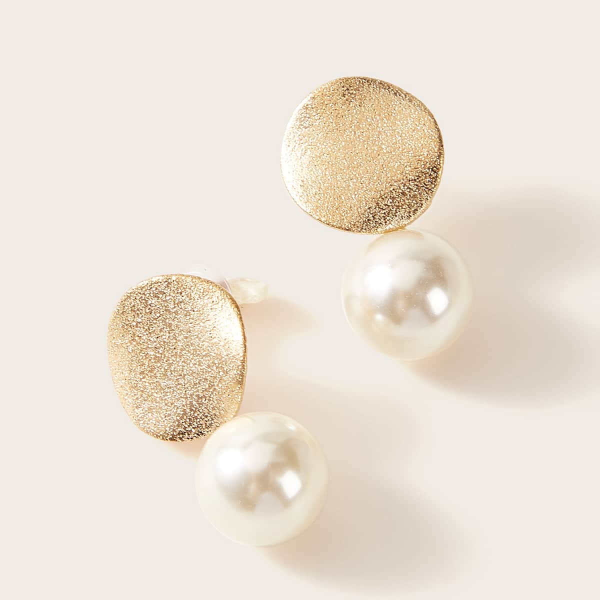 

1pair Textured Pearl Drop Earrings, White