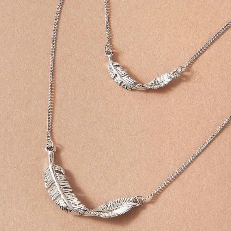 

1pc Feather Charm Layered Necklace, Silver
