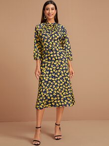 Raglan Sleeve Floral Graphic Fitted Dress