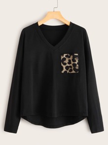 Contrast Leopard V-Neck High Low Hem Tee