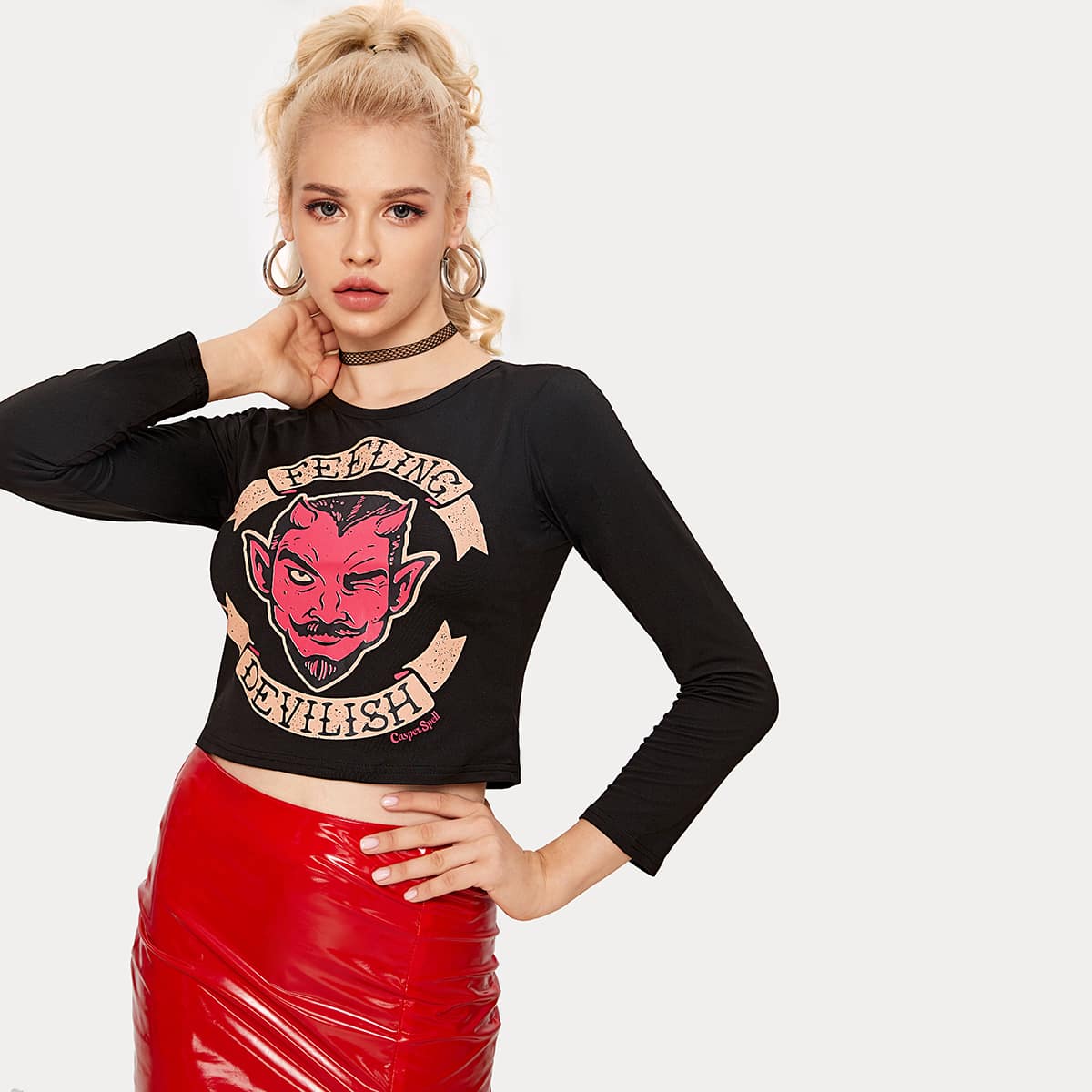 

Letter & Figure Graphic Crop Tee, Black