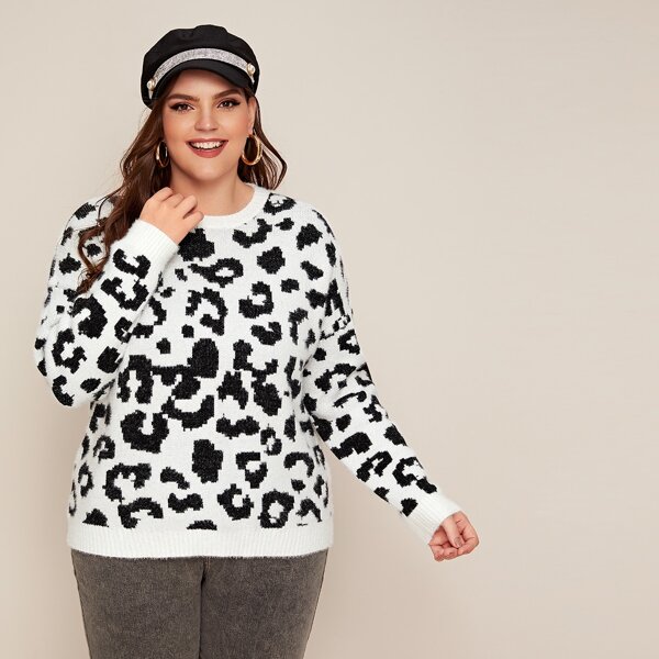 

Plus Drop Shoulder Leopard Sweater, Black and white