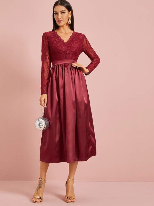 

Contrast Lace Fit And Flare Dress, Burgundy, ZulcarD