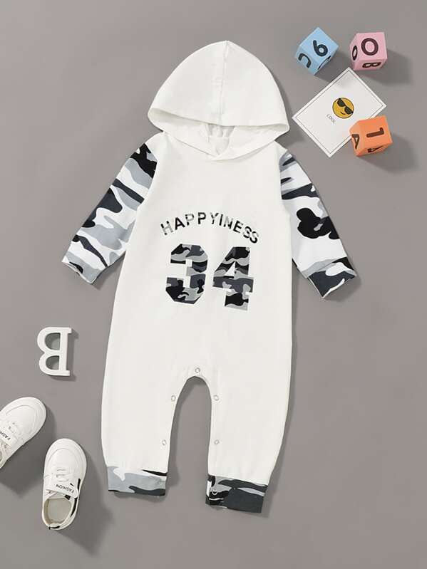 

Baby Boy Camo Panel Letter Graphic Hooded Jumpsuit, White