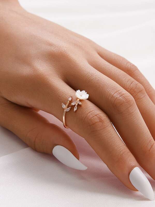 

1pc Rhinestone & Flower Decor Ring, White
