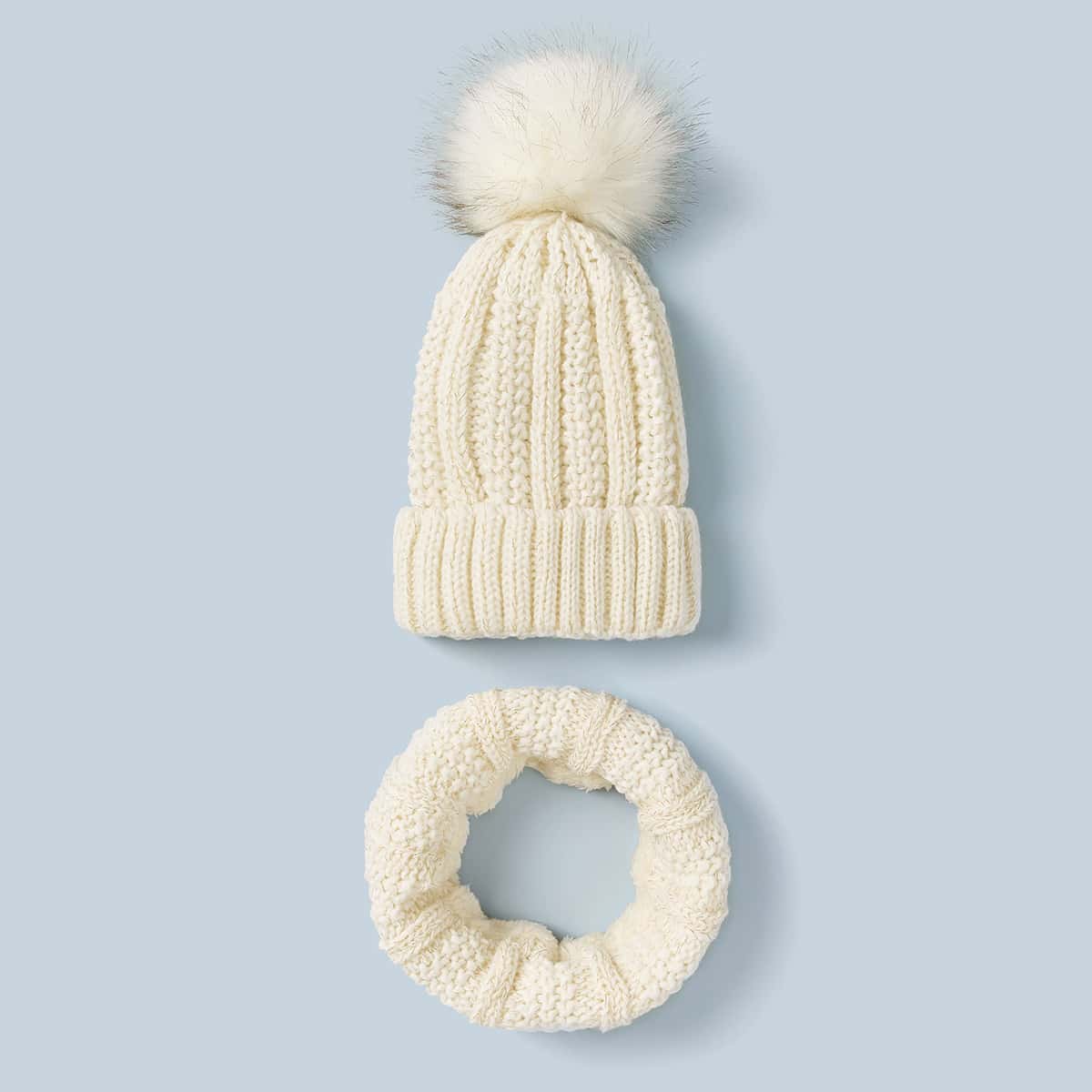 

2pcs Christmas Knit Beanie & Ring Scarf, White