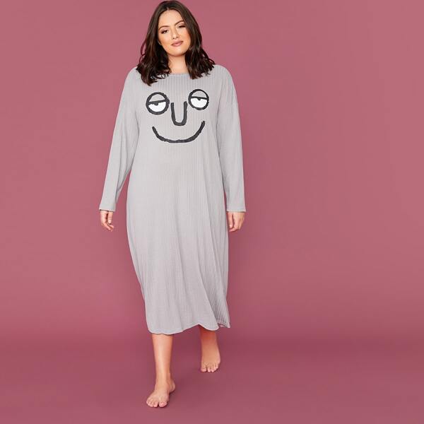 

Plus Drop Shoulder Graphic Nightdress, Grey