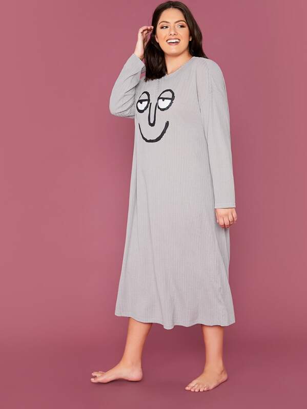 

Plus Drop Shoulder Graphic Nightdress, Grey, Marcelle Pallais