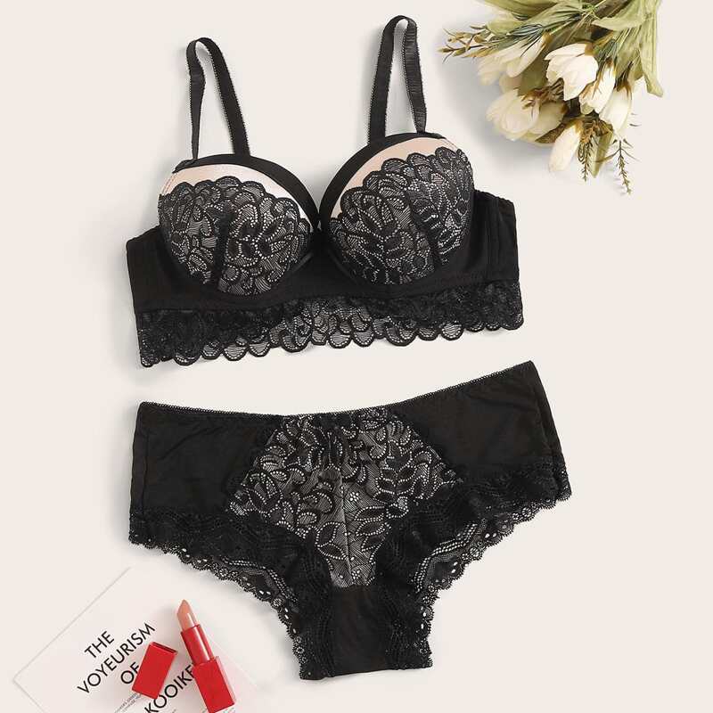

Contrast Lace Underwire Lingerie Set, Black