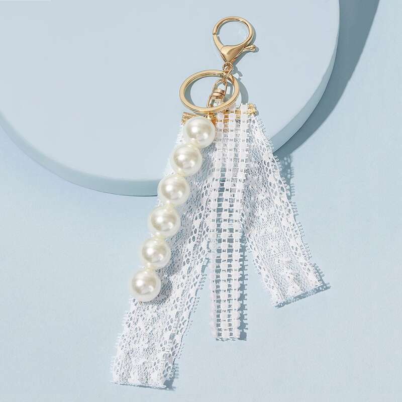 

Faux Pearl & Lace Decor Keychain, White