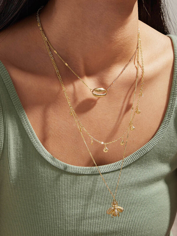 

1pc Shell & Bee Charm Layered Necklace, Gold