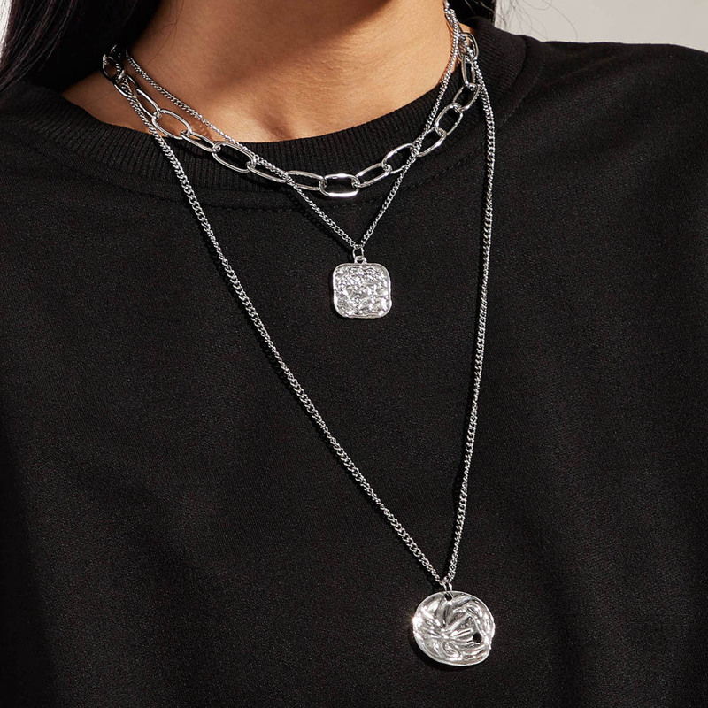 

1pc Hammered Geometric Charm Layered Chain Necklace, Silver