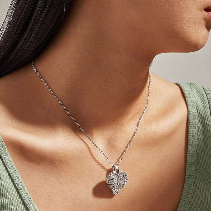 

1pc Rhinestone Engraved Heart Charm Necklace & 1pair Earrings