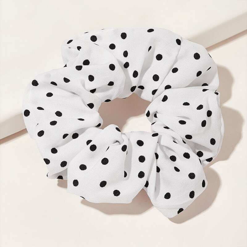 

Polka Dot Pattern Scrunchie, White
