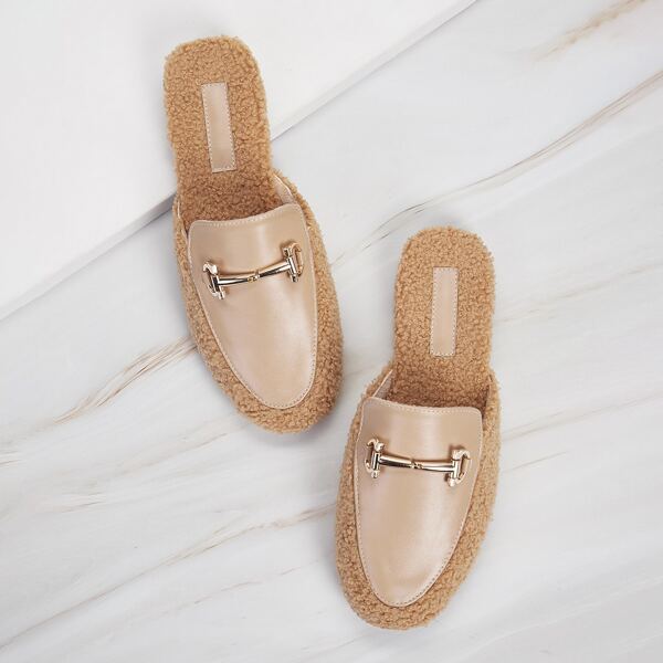 

Snaffle Fluffy Flat Mules, Khaki