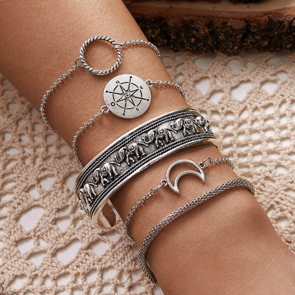 

5pcs Textured Moon Decor Bracelet, Silver