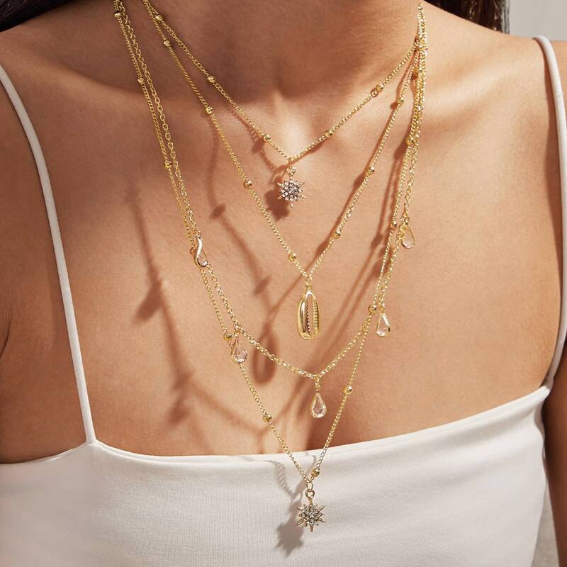 

1pc Rhinestone Decor Shell Charm Layered Necklace, Gold