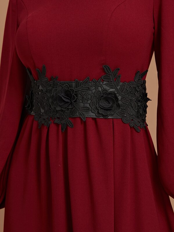 

Flower Decor Wide Belt, Black