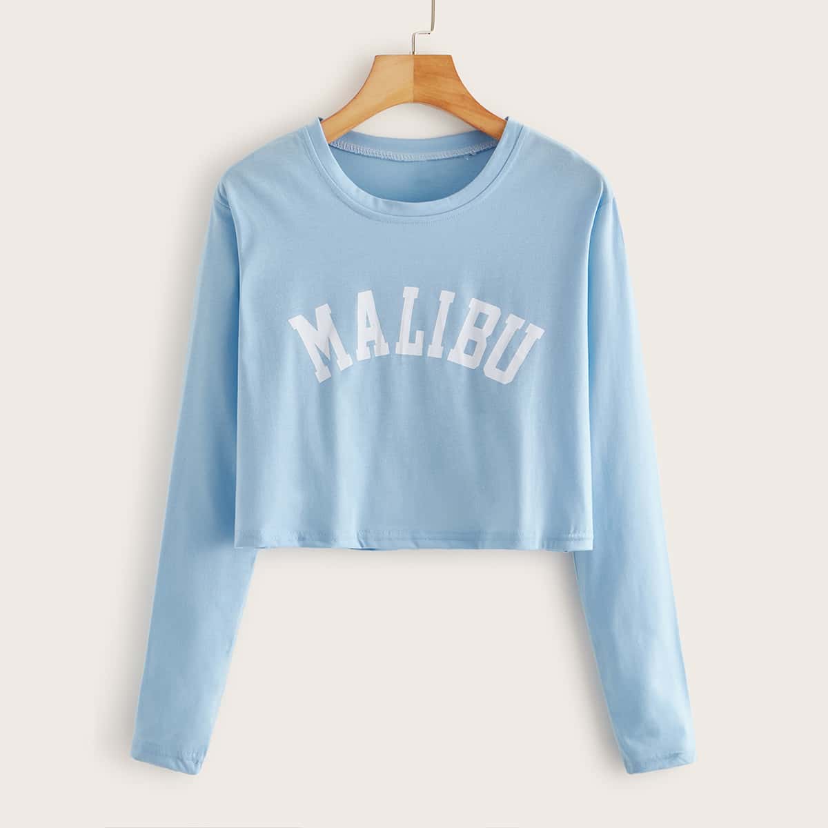 

Blue Letter Graphic Crop Top