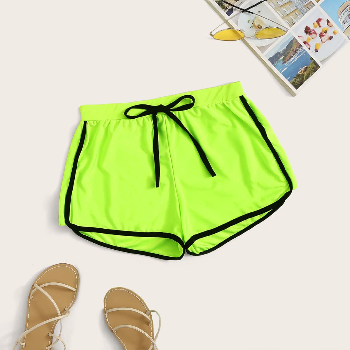 

Neon Green Contrast Trim Bikini Shorts, Green bright