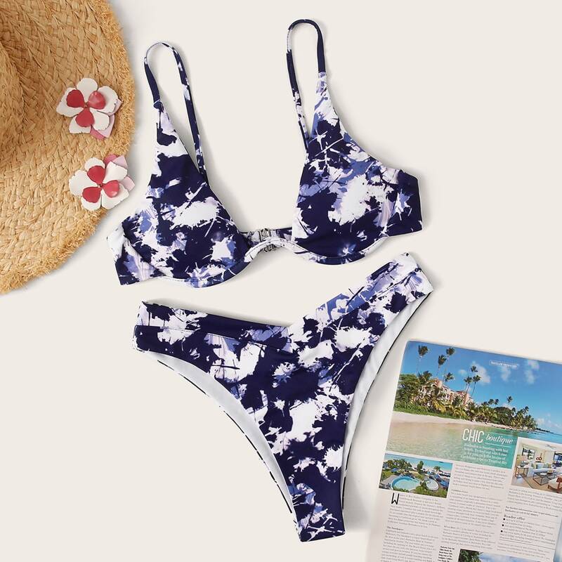 

Tie Dye Underwire Top With High Cut Bikini Set, Multicolor