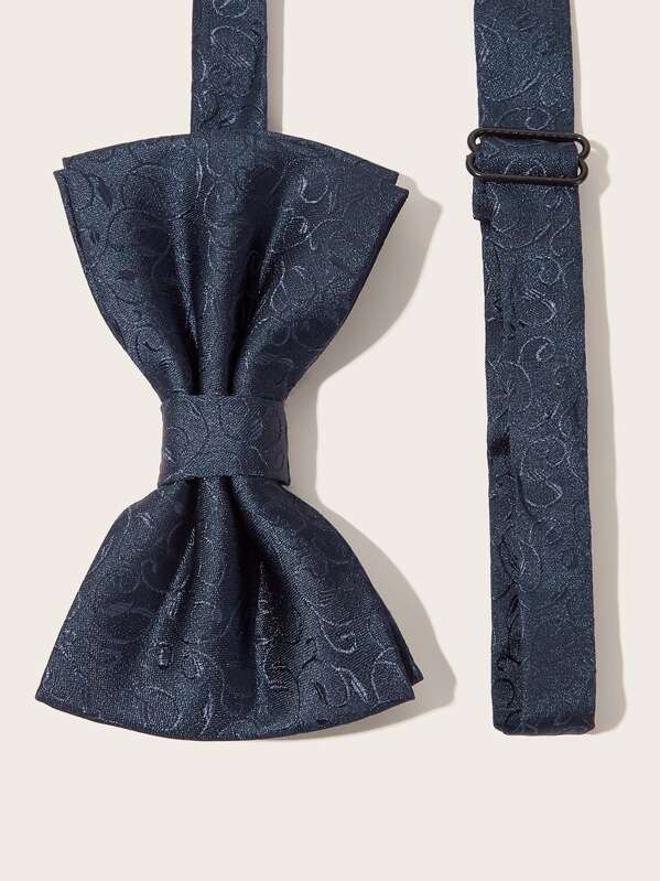 

Men Graphic Bow Tie, Navy