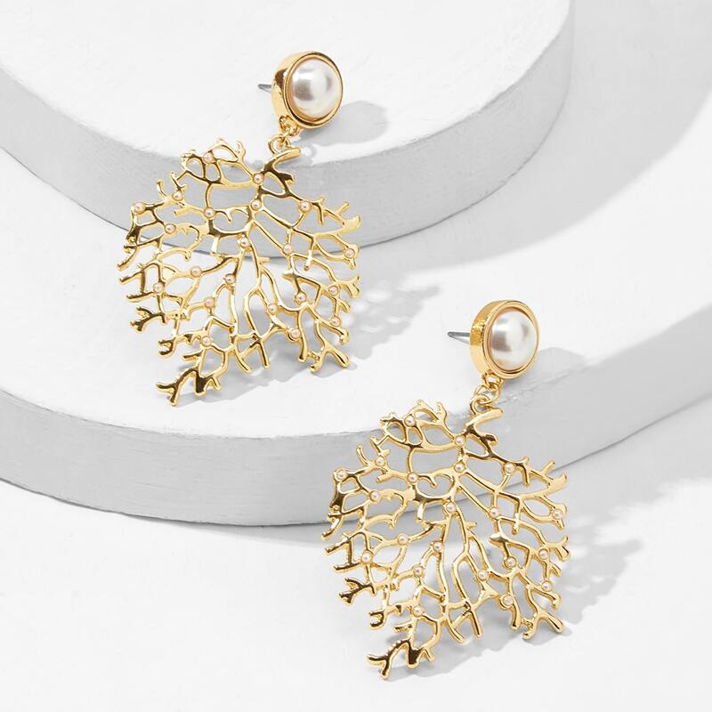 

1pair Faux Pearl Decor Coral Drop Earrings, Gold
