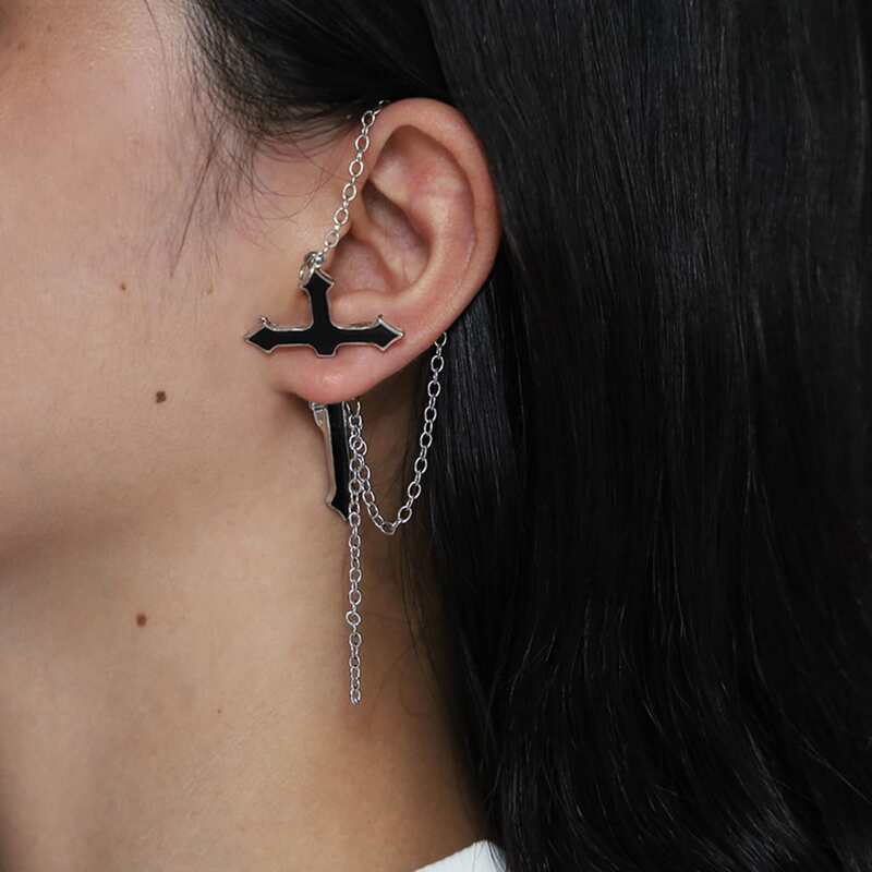 

1pc Chain Decor Cross Stud Earring, Black