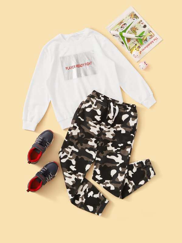 

Boys Metallic Panel Slogan Graphic Pullover and Camo Joggers Set, Multicolor