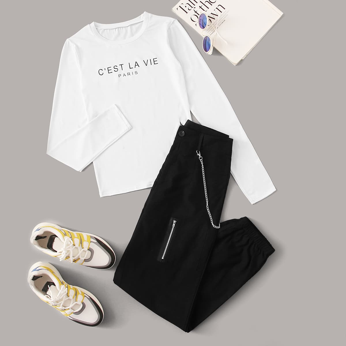 

Letter Grpahic Tee & Chain Detail Cargo Pants, Black and white
