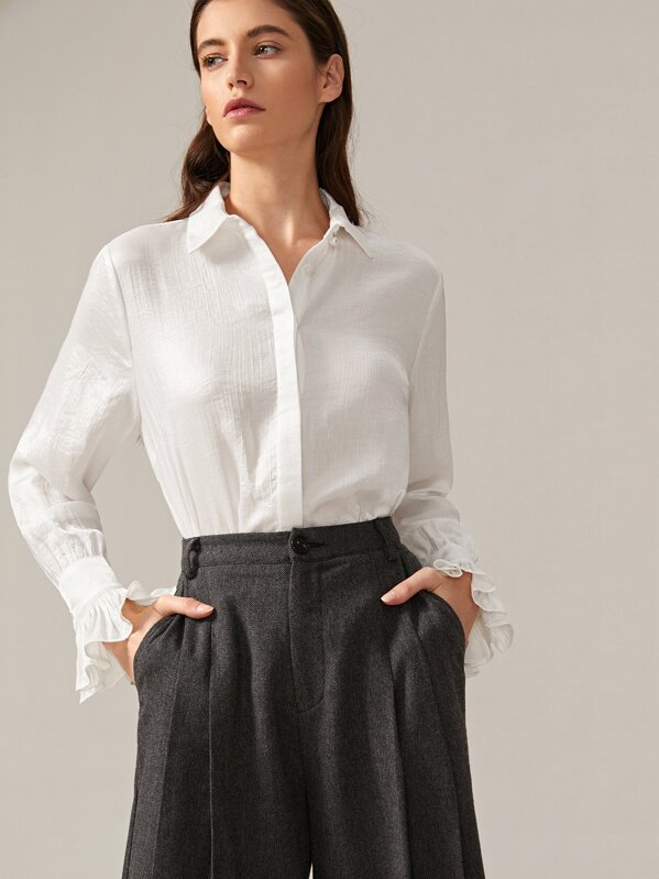 

Premium Ruffle Cuff Crinkle Blouse, White, Mila