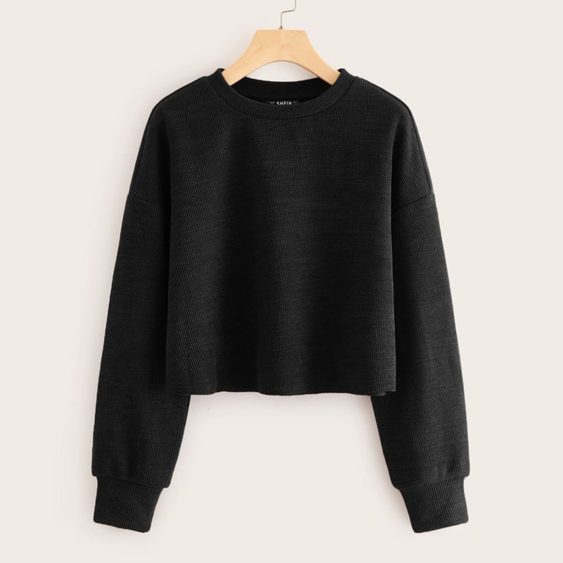 

Crew Neck Ribbed Black Crop Pullover