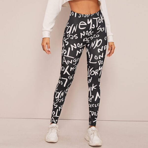 

Letter Graphic Leggings, Black and white