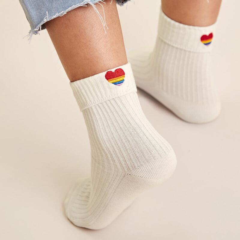 

1pair Heart Embroidery Socks, White