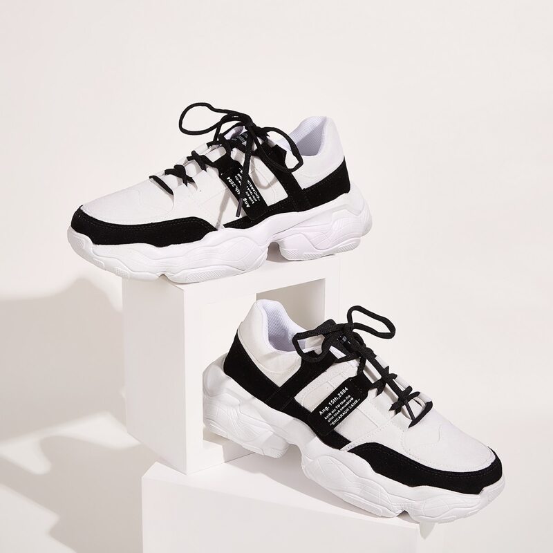 

Guys Letter Graphic Chunky Sneakers, Black and white
