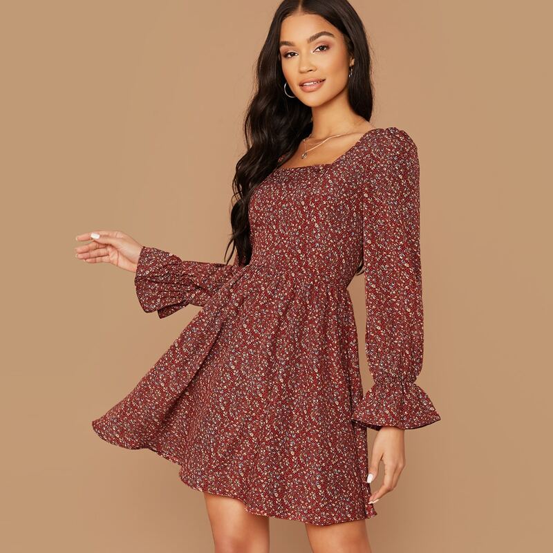 

Square Neck Flounce Sleeve Ditsy Floral Dress, Burgundy