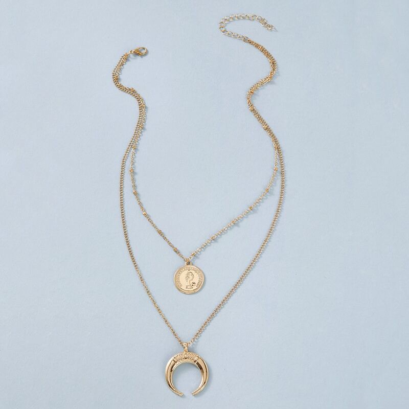 

1pc Moon & Coin Charm Layered Necklace, Gold