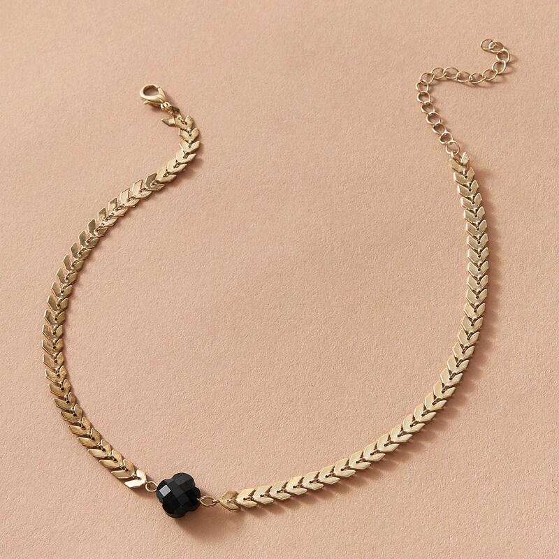 

1pc Clover Decor Arrow Necklace, Gold