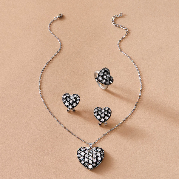 

4pcs Rhinestone Engraved Heart Shaped Jewelry Set