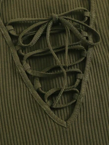 SHEIN 素色蕾絲上羅紋針織連帽t恤和褲子套裝 - 軍綠色 - 查看 4