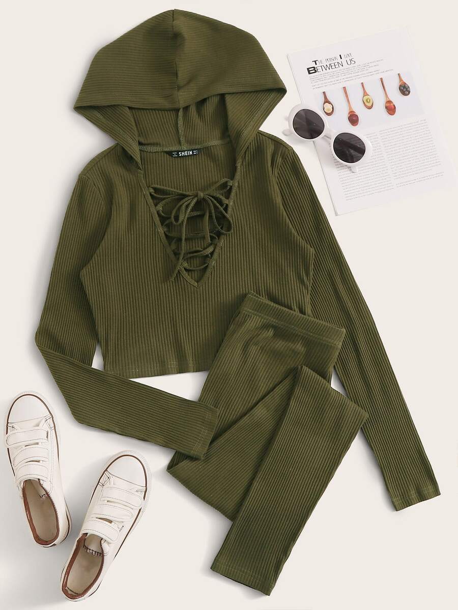 SHEIN 素色蕾絲上羅紋針織連帽t恤和褲子套裝 - 軍綠色 - 查看 1