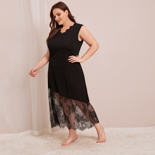 

Plus Contrast Lace Night Dress, Black