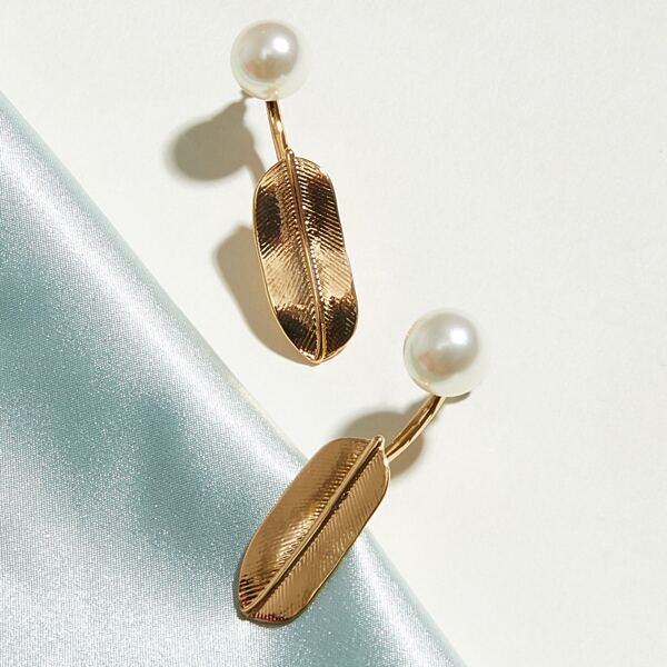 

1pair Faux Pearl Decor Leaf Earrings, Gold