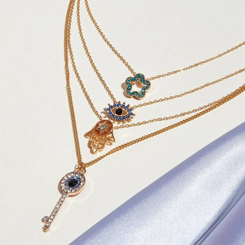 

1pc Rhinestone Engraved Hand & Eye Charm Layered Necklace, Multicolor