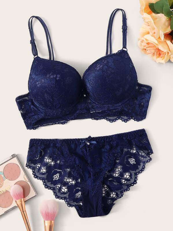 

Floral Lace Underwire Lingerie Set, Navy