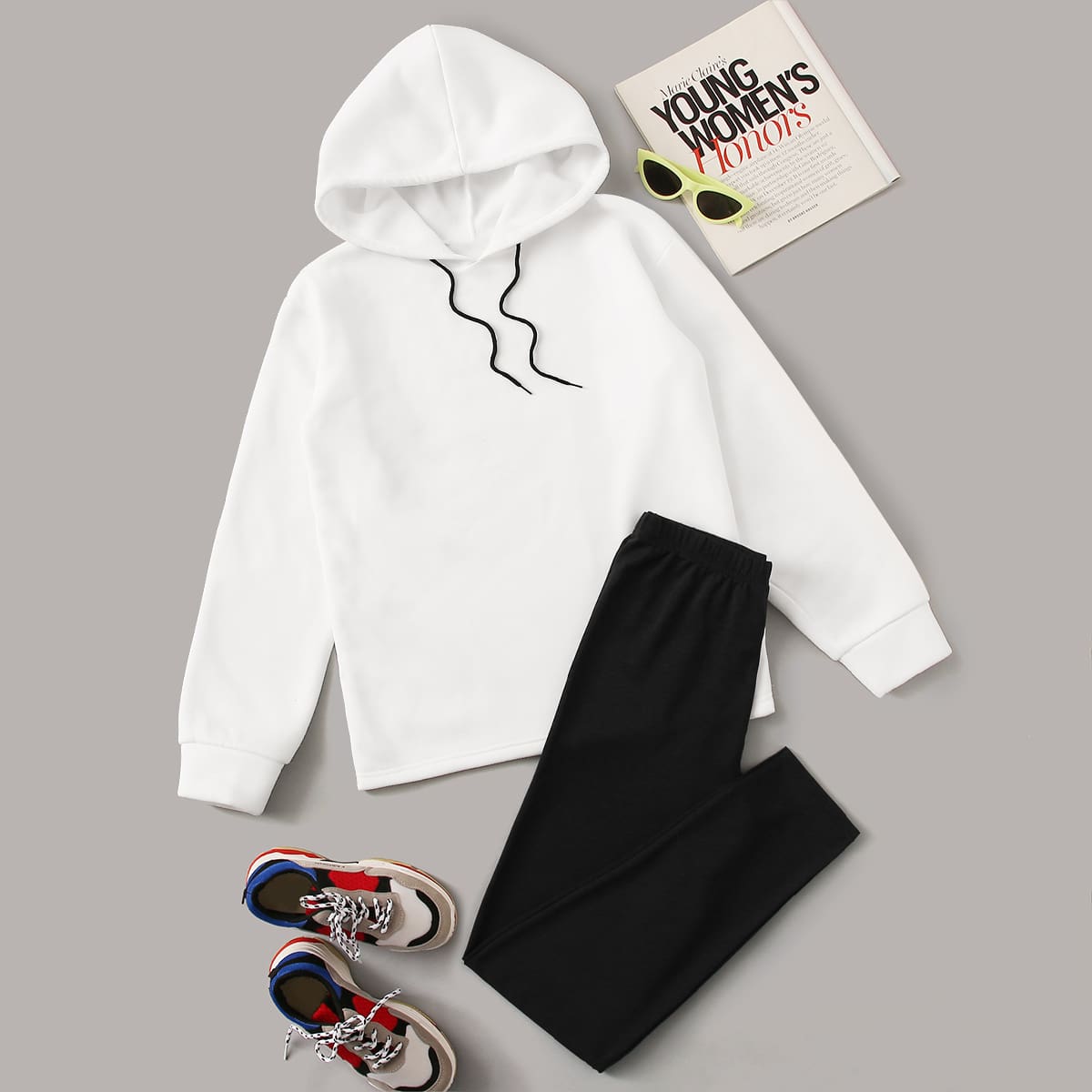 

Drawstring Hooded Sweatshirt With Pants, Black and white